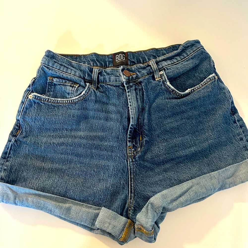 BDG high rise mom jean shorts